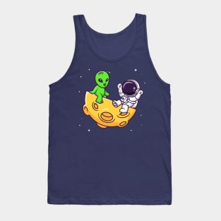 Cute Astronaut Playing With Alien On Moon Cartoon Tank Top